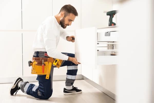 Mudança residencial: como organizar a desmontagem e montagem dos móveis